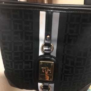Tommy Hilfiger crossbody black bag